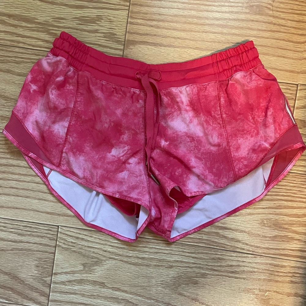 LULULEMON hot pink tie dye HOTTY HOT shorts